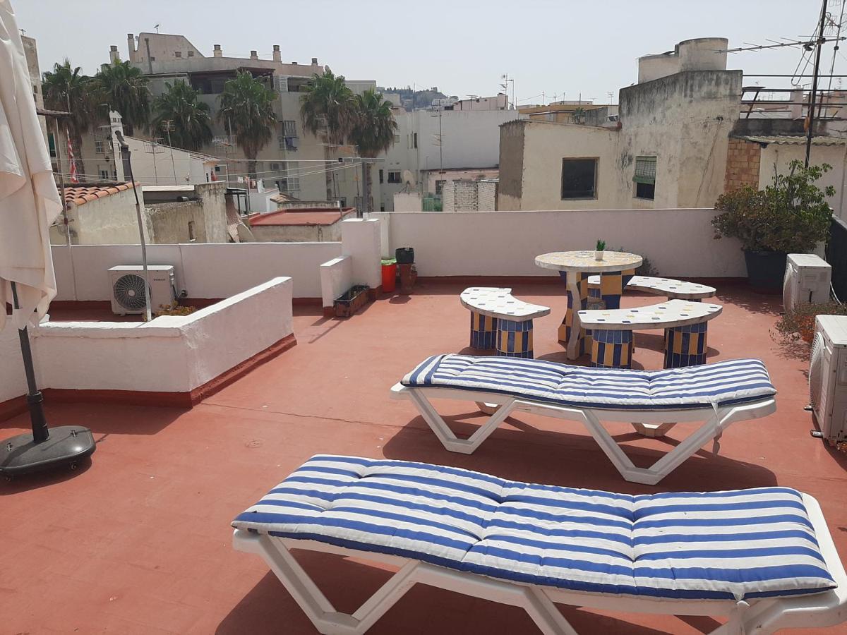Pension Casa Fina Ruiz Almunecar Exterior photo